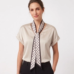 Blusa Feminina Com Lenço Em Poá Chic Top