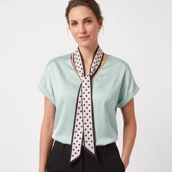 Blusa Feminina Com Lenço Em Poá Chic Top