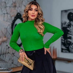 Blusa Cacharrel em Tricot Canelado Gola Alta