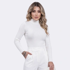 Blusa Cacharrel em Tricot Canelado Gola Alta