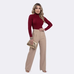 Blusa Cacharrel em Tricot Canelado Gola Alta
