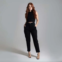 Calça Feminina Sarja Sawary Mom Preta