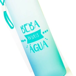 Squeeze de Plástico 500ml com Tampa Plástica e Alça de Transporte