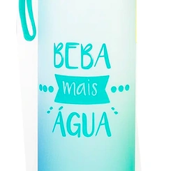 Squeeze de Plástico 500ml com Tampa Plástica e Alça de Transporte