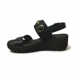 Sandália Feminina Moleca Detalhes de Pedraria