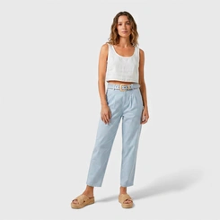 Calça Feminina em Sarja com Cinto