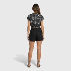 Blusa feminina estampada com cós em elástico