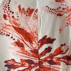 Blusa feminina estampada com cós em elástico