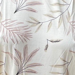 Blusa Feminina Estampada Com Detalhe Nos Ombros