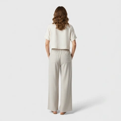 Calça Feminina Reta Chic Top com Bolso