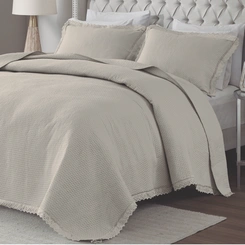 Colcha De Casal Romantic Lisa Com Bordado Inglês Corttex 200 Fios