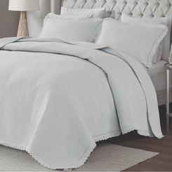 Colcha De Casal Romantic Lisa Com Bordado Inglês Corttex 200 Fios