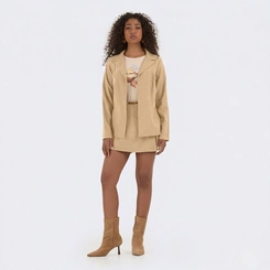 Blazer Feminino Estruturado Em Vicose