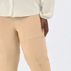 Calça Feminina Clássica Reta Plus Size Conforto