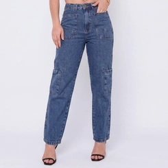 Calça Feminina Jeans Mom Com Bolso Cargo Cintura Alta