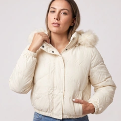 Jaqueta Puffer Feminina Com Capuz Peluciado