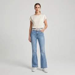 Calça Jeans Feminina Boot Cut Flare Cintura Alta Com Cinto