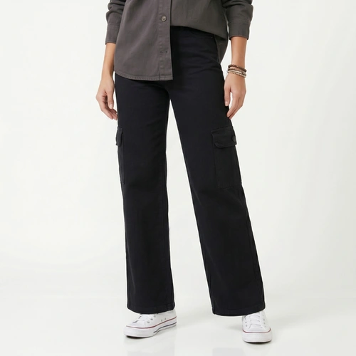 Calça Feminina Wide Leg Cintura Alta Cargo Preta