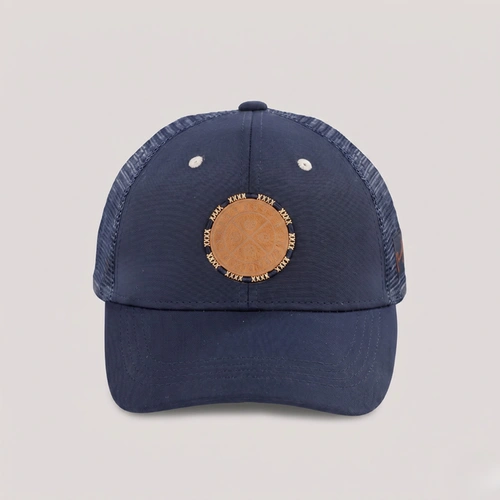 Boné Masculino Strapback Aba Curva Trucker Com Logo Gangster