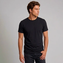 Camiseta Masculina Básica Lisa Em Algodão