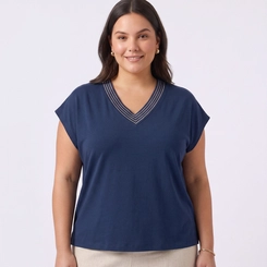 Blusa Feminina Plus Size Com Decote V Secret